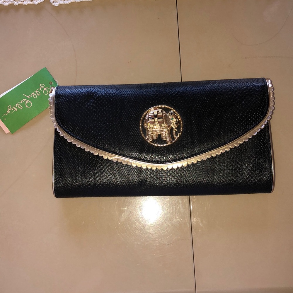 👛 LILLY PULITZER Elephant Hand Clutch